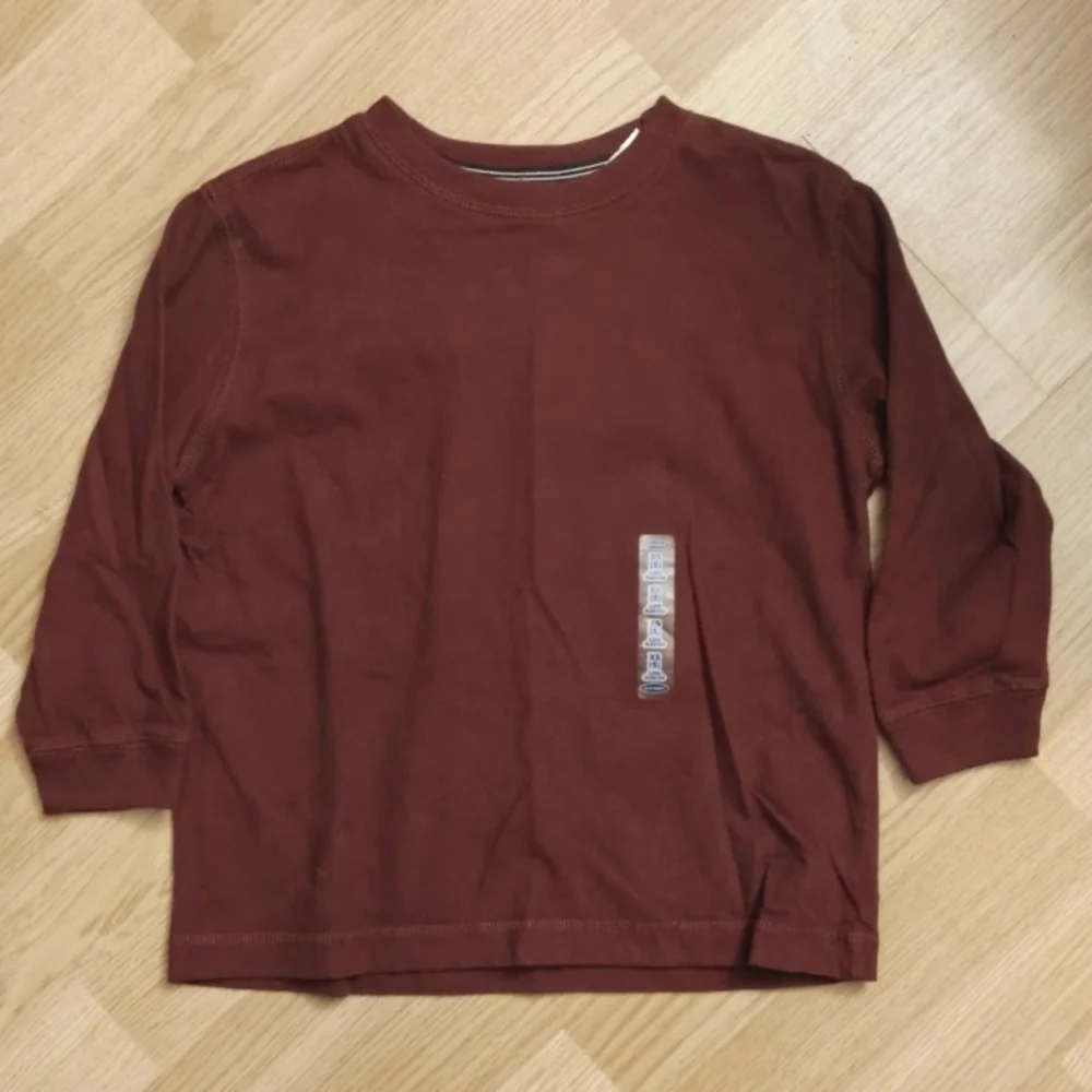 Old Navy Boys XS 5 Burgundy Long Sleeve Crew Neck Cotton Tee Shirt NWT